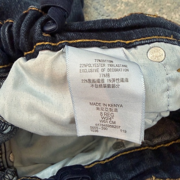 7 Pair of  Levi's, Children Place & Jumping Beans Classic Blue Jeans Collection - Picture 11 of 15